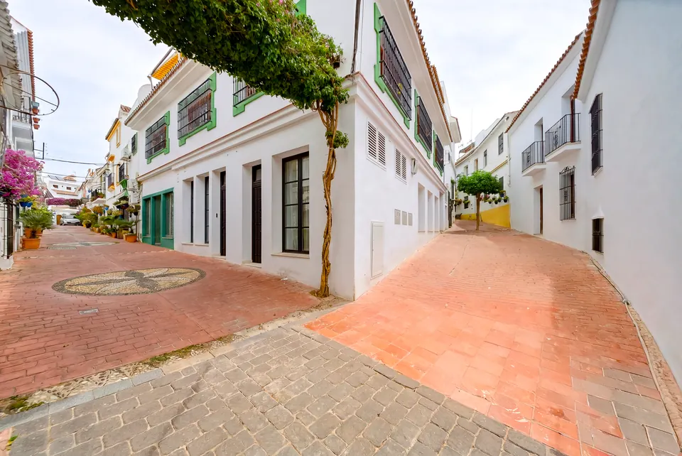 Exterior, Sondré Homes · 2026 · shoot 1