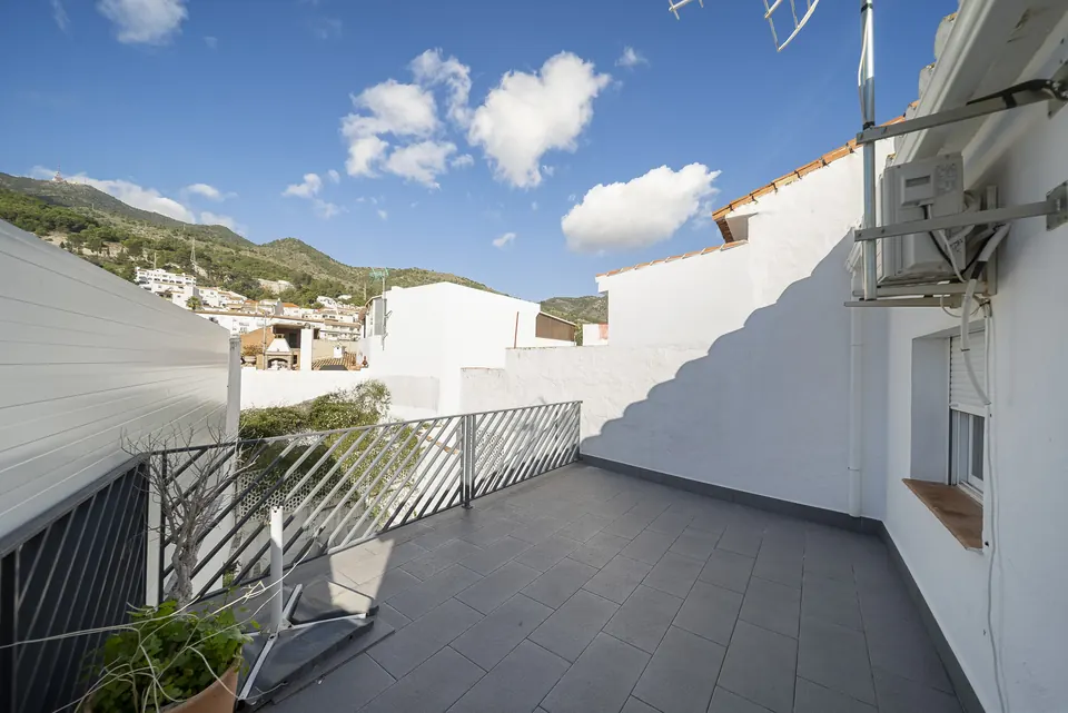 Terrace, WL Costa Properties · 2026 · shoot 2