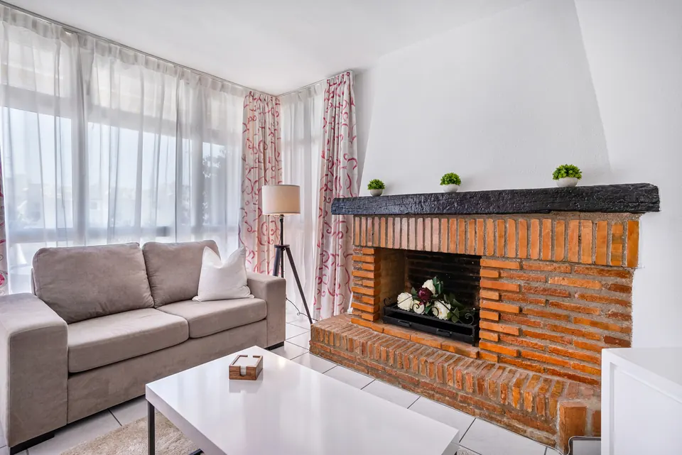 Living room, Suncoaster · 2023 · shoot 2