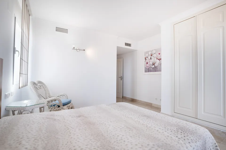 Bedroom, Suncoaster · 2023 · shoot 3