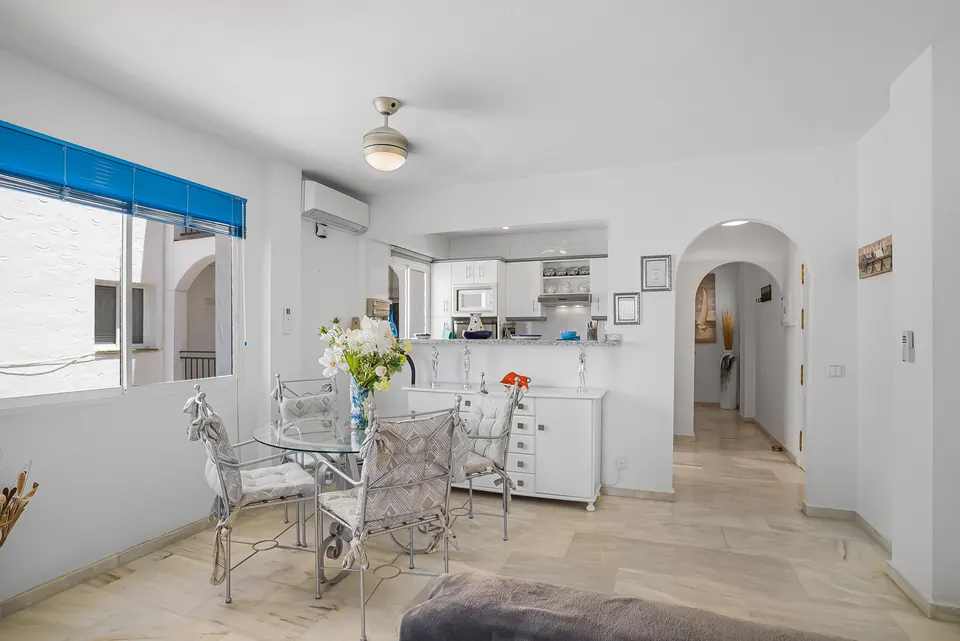 Open plan living and dining, Suncoaster · 2023 · shoot 4
