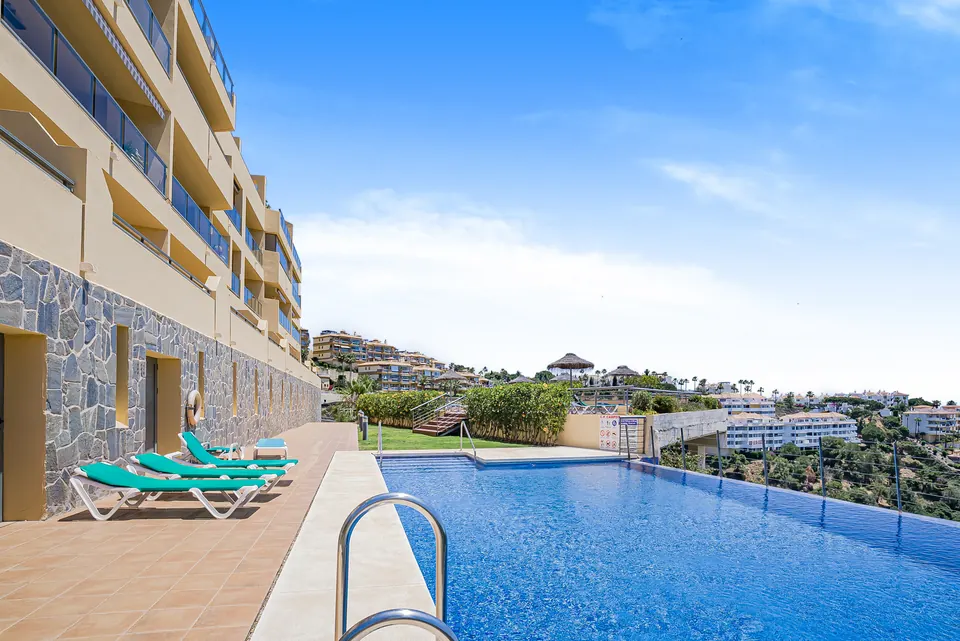 Pool, Suncoaster · 2023 · shoot 5