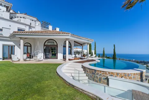 Pool, Private owner · 2023