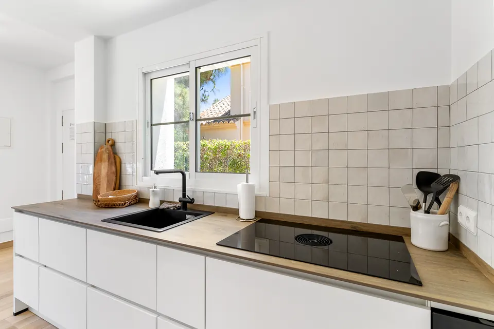 Kitchen, Suncoaster · 2023 · shoot 6
