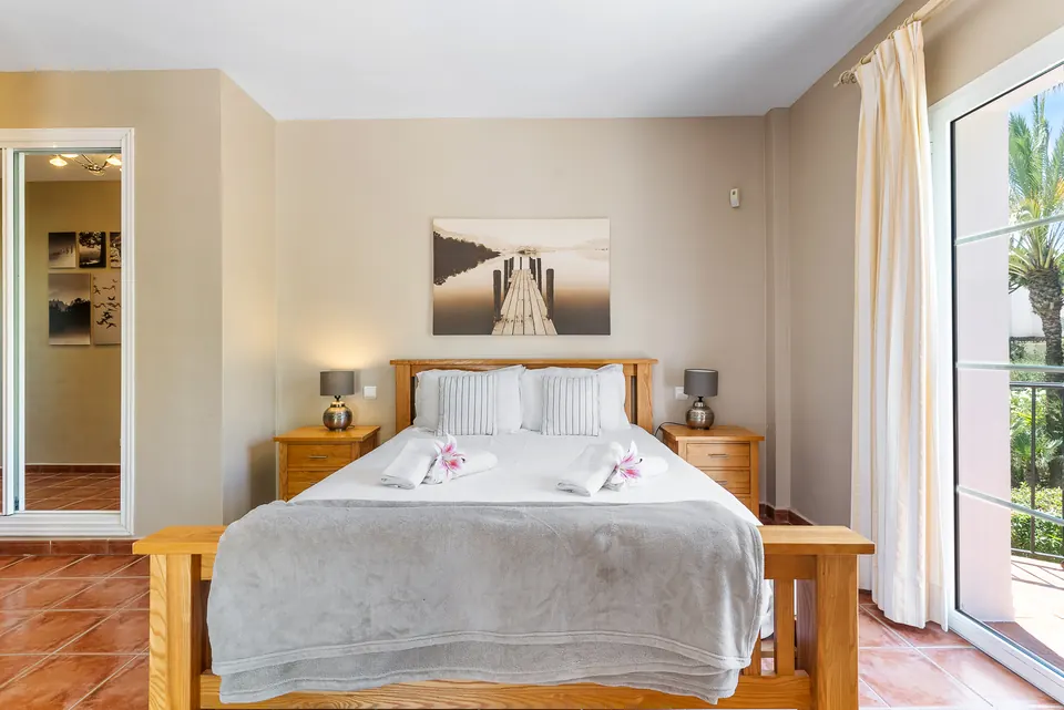 Bedroom, Suncoaster · 2023 · shoot 6