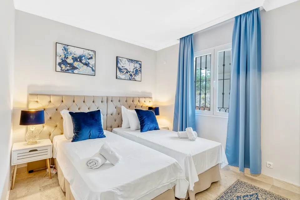 Bedroom, Suncoaster · 2023 · shoot 8