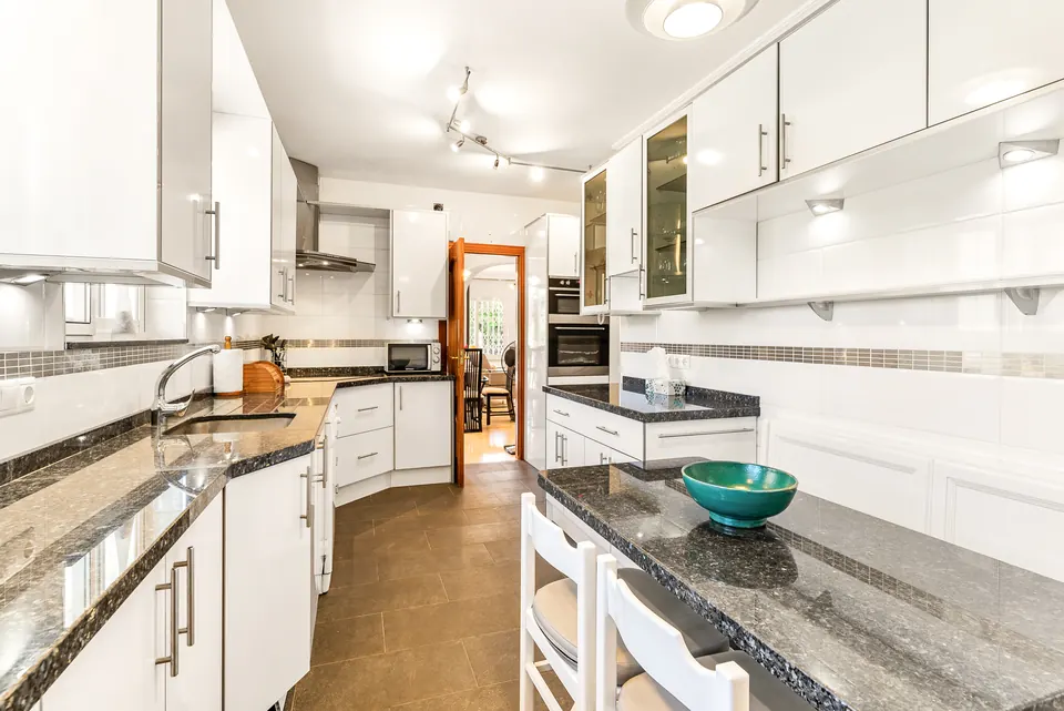 Kitchen, Suncoaster · 2023 · shoot 10