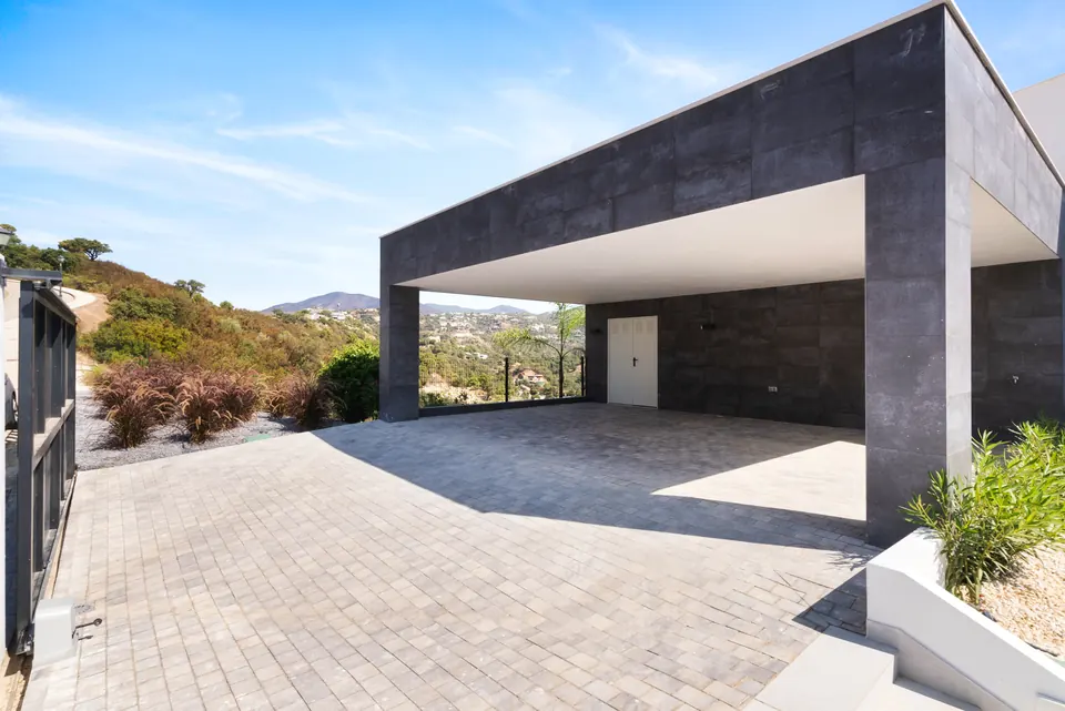 Exterior, Roccabox · 2023 · shoot 2