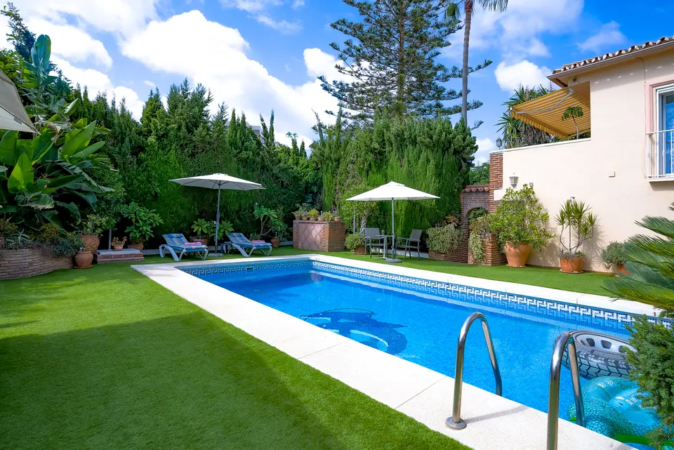 Pool, Suncoaster · 2023 · shoot 11