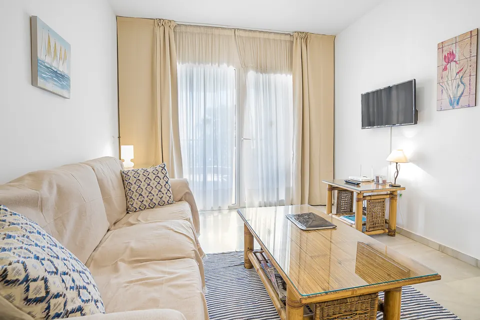 Living room, Property · 2023