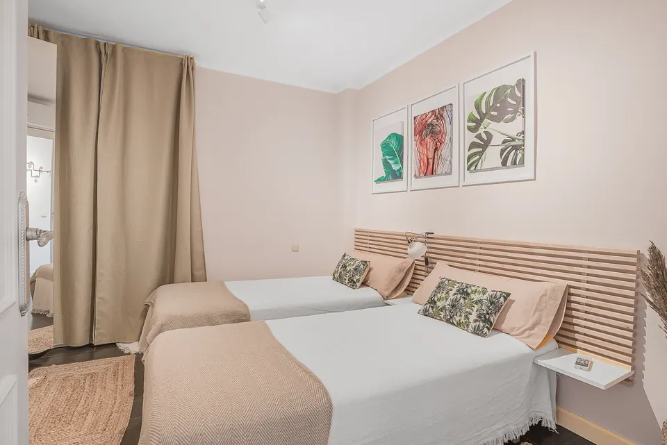 Bedroom, Property · 2023