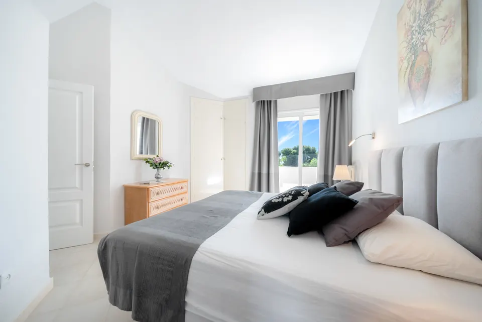 Bedroom, Suncoaster · 2023 · shoot 14