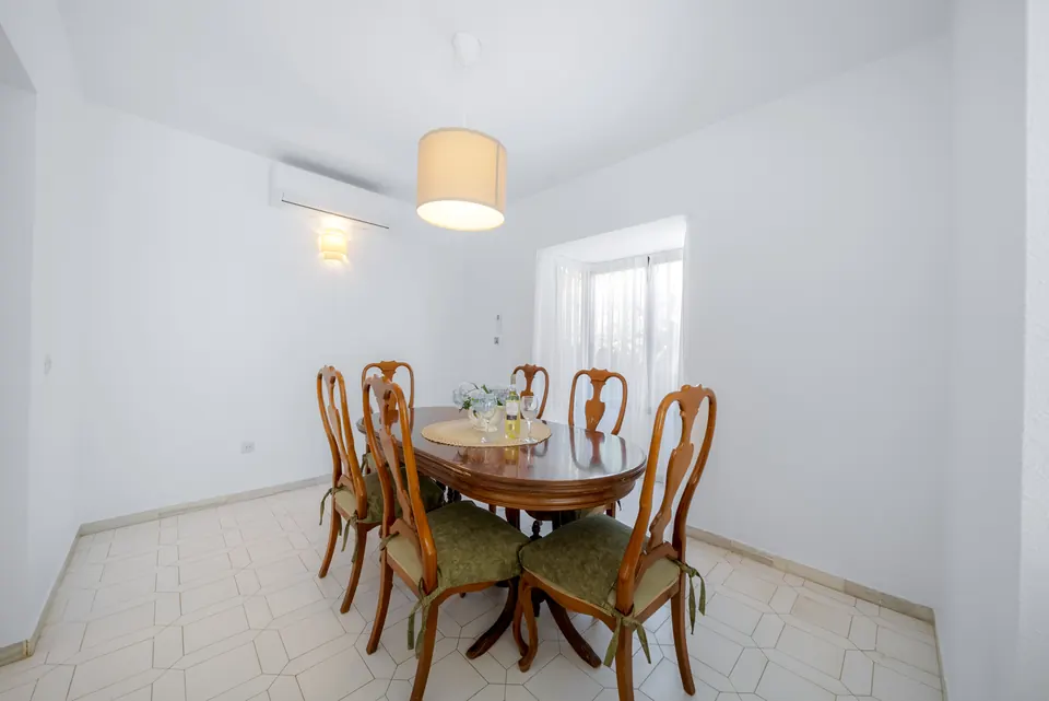 Dining room, Suncoaster · 2023 · shoot 15