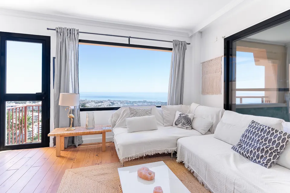 Living room, Suncoaster · 2023