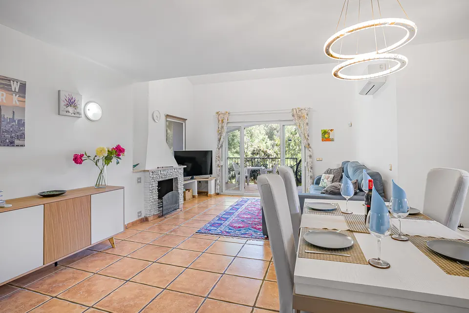 Open plan living and dining, Suncoaster · 2023