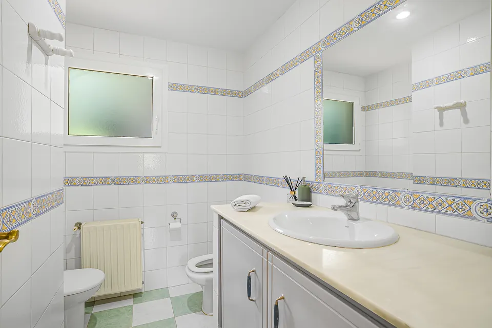 Bathroom, Suncoaster · 2023