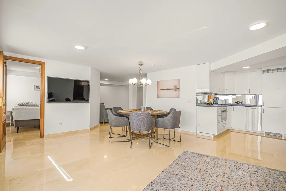 Open plan living and dining, Private owner · 2023